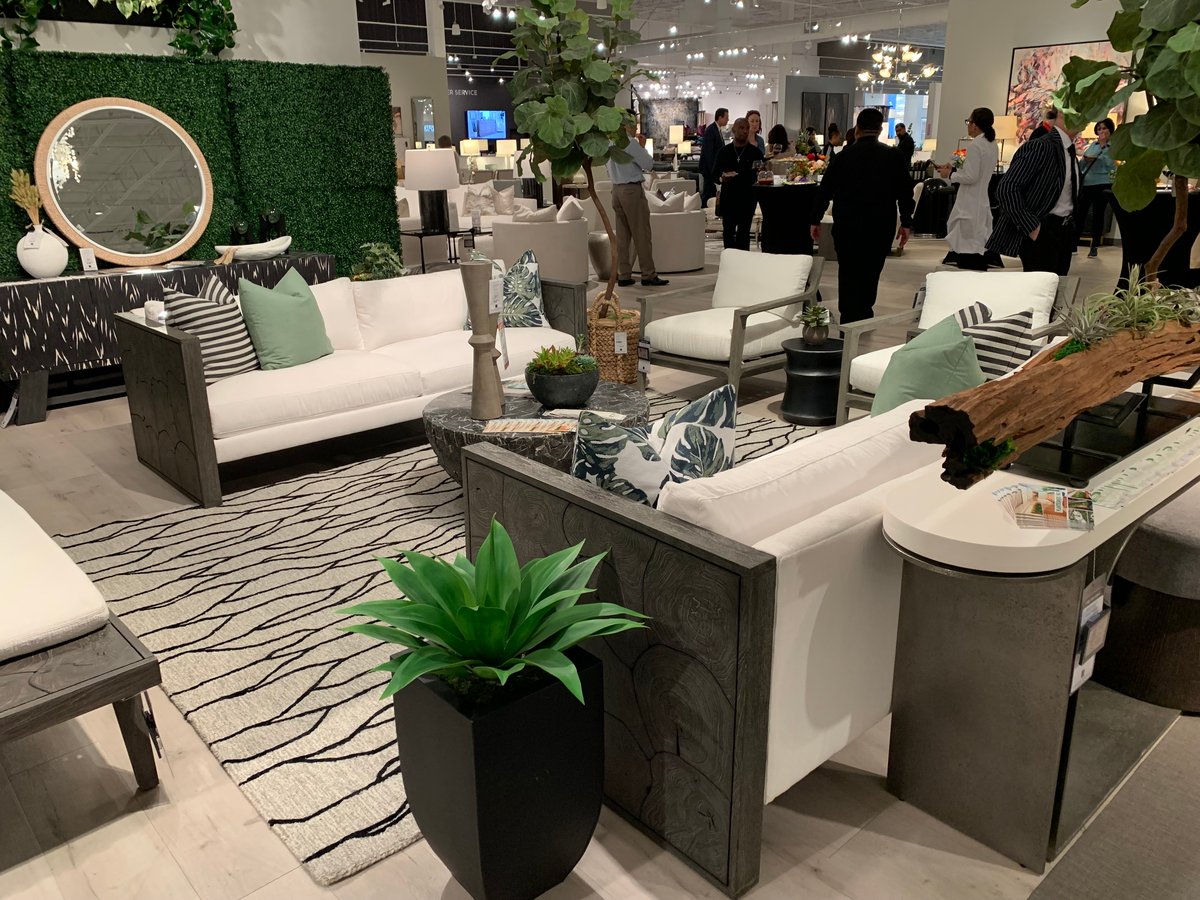 Luxe Interiors + Design, Mathis Design Studio and Bernhardt collaborated to bring home furnishings design trends to life at the Mathis Design Studio’s Irvine showroom.