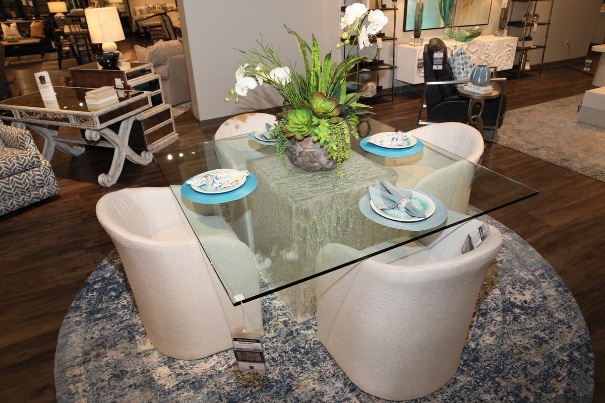 Luxe Interiors + Design, Mathis Design Studio and Bernhardt collaborated to bring home furnishings design trends to life at the Mathis Design Studio’s Irvine showroom.