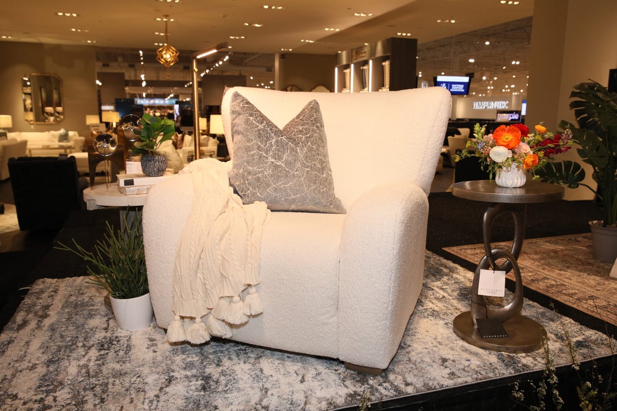 Luxe Interiors + Design, Mathis Design Studio and Bernhardt collaborated to bring home furnishings design trends to life at the Mathis Design Studio’s Irvine showroom.