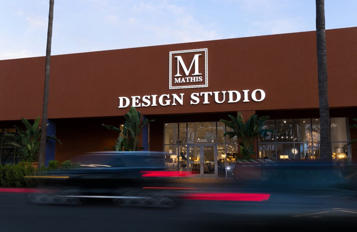 Luxe Interiors + Design, Mathis Design Studio and Bernhardt collaborated to bring home furnishings design trends to life at the Mathis Design Studio’s Irvine showroom.